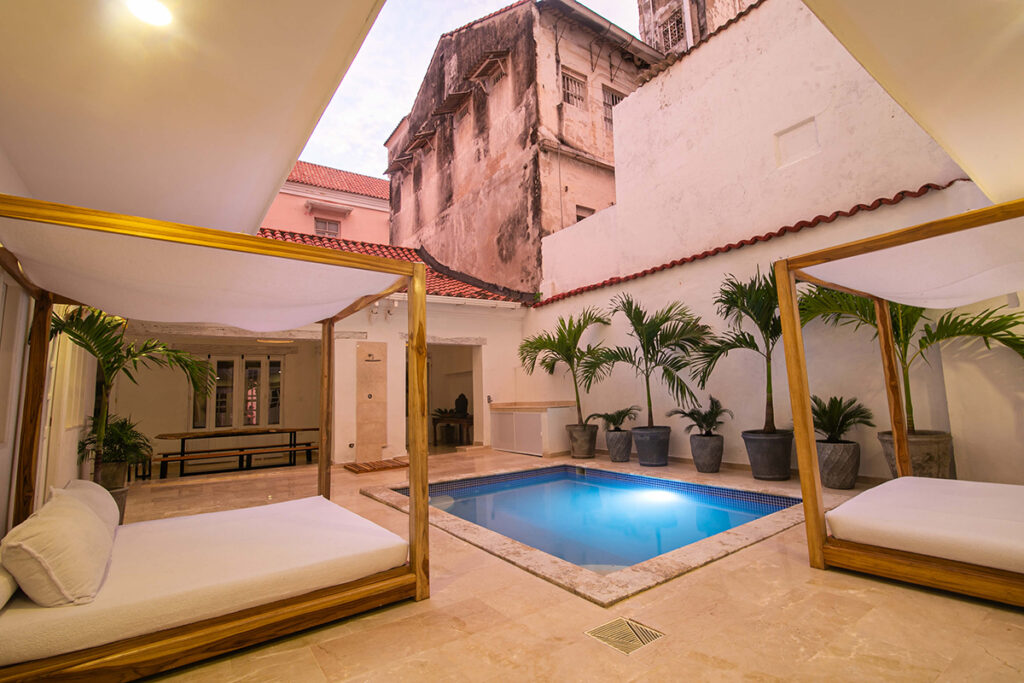 11 Bedroom House for Rent in Cartagena_17