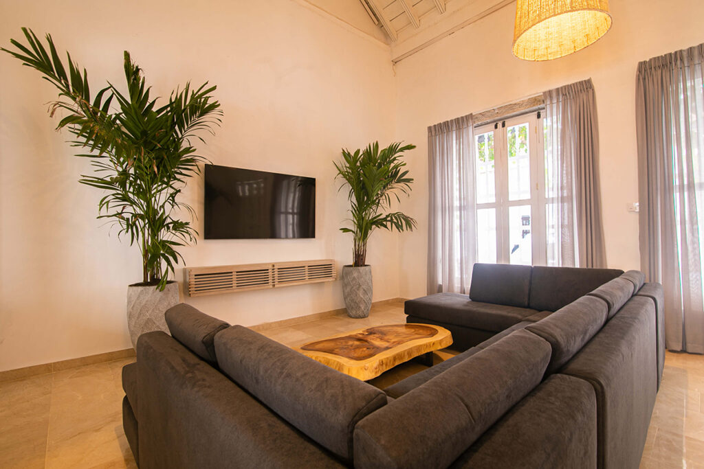 11 Bedroom House for Rent in Cartagena_15