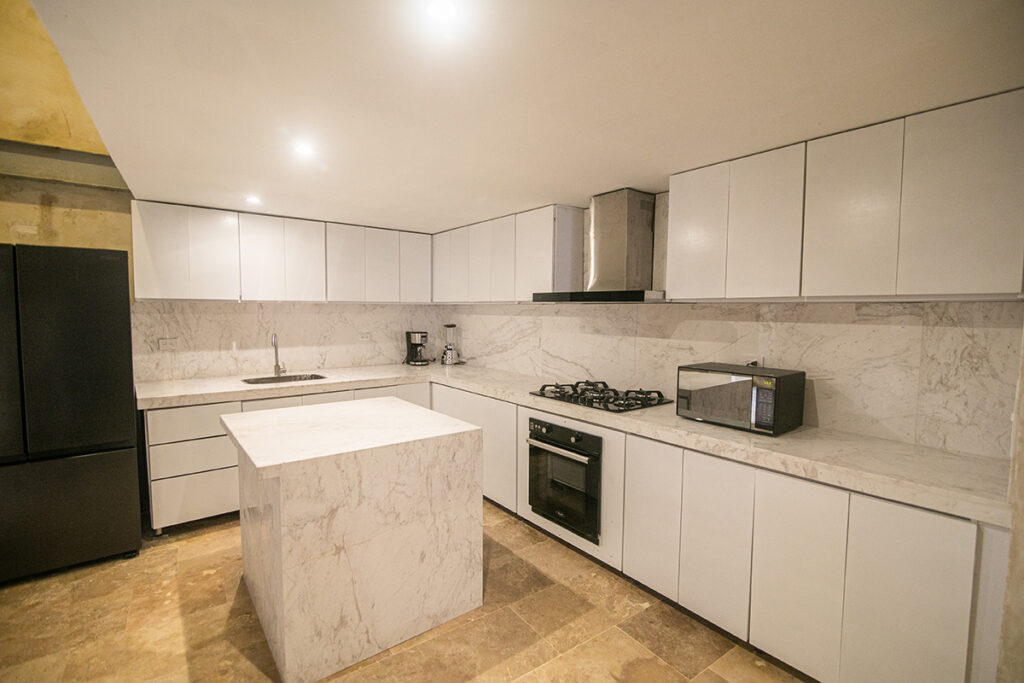11 Bedroom House for Rent in the Walled City of Cartagena_6