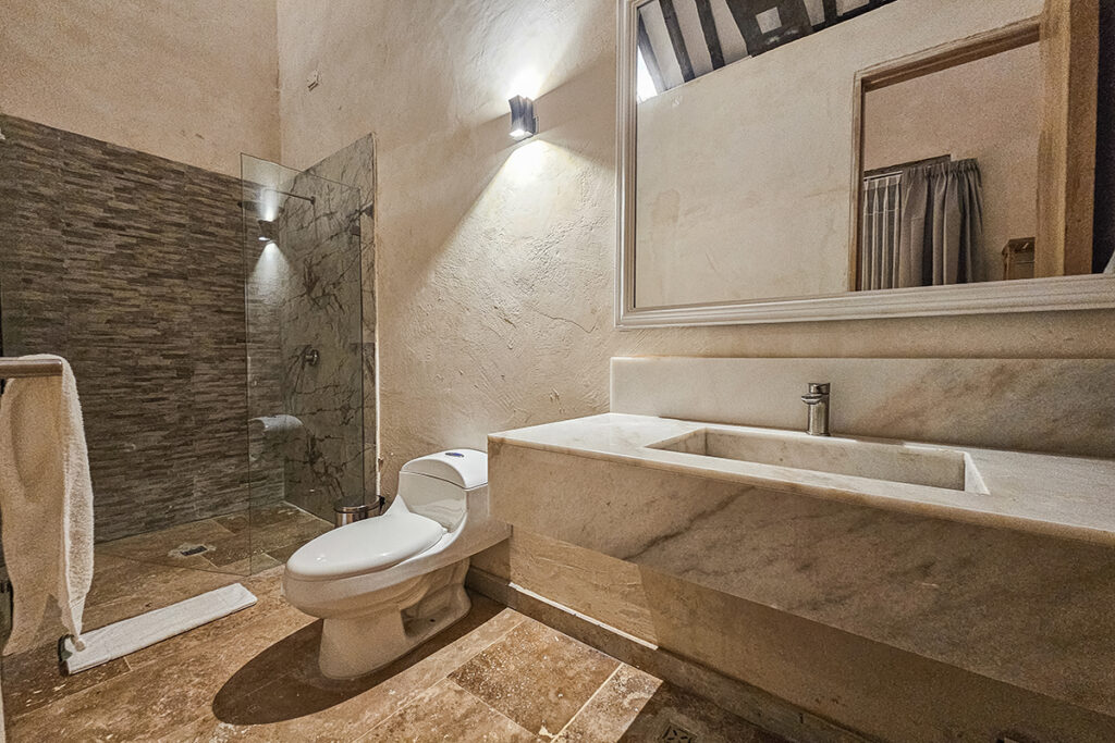 11 Bedroom House for Rent in the Walled City of Cartagena_1