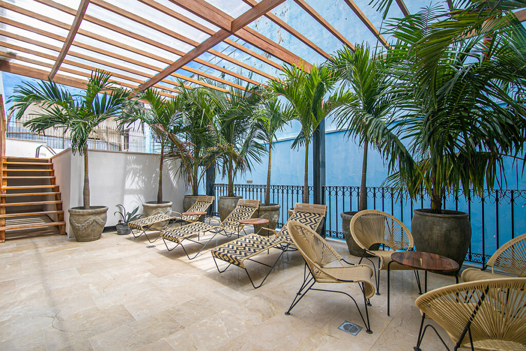 16 Bedroom House for Rent in Cartagena Colombia_11