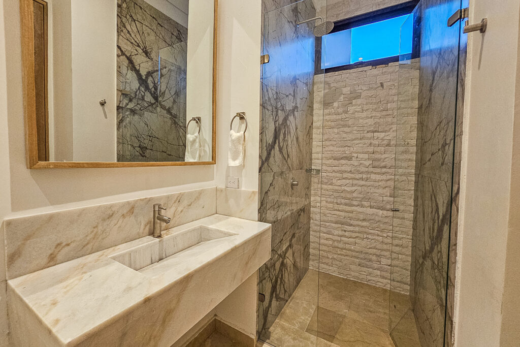 21 Bedroom House for Rent in Cartagena_1