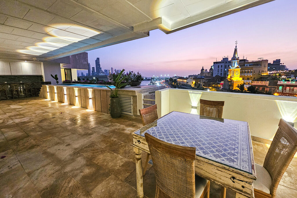 11 Bedroom Mansion for Rent in Cartagena Colombia_1